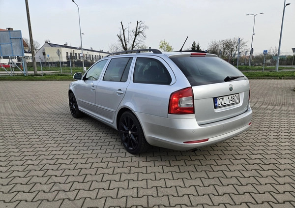 Skoda Octavia cena 20000 przebieg: 358000, rok produkcji 2013 z Legnica małe 92